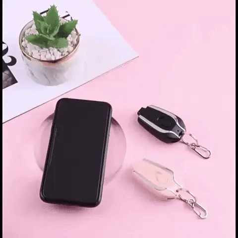 Mini Portable Keychain I Phone Charger For Emergency Power Charge with 1500mAh Powerful Battery